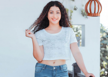 කැරැලි කොණ්ඩකාරී ගහන ඩබල් ගේම