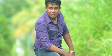 රෑට රෑට ඉඟිබිඟිපාන මිහිරගේ කෝලම්