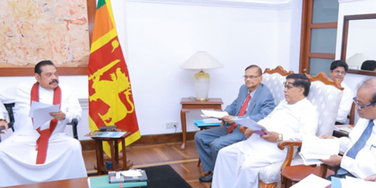 අලුත් 20 මහින්දට බාර දෙයි