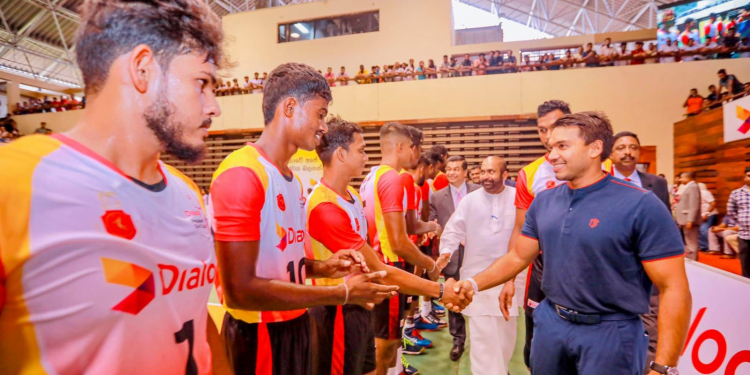 මෙන්න නාමල්ගෙ අලුත්ම සෙල්ලම (VIDEO)