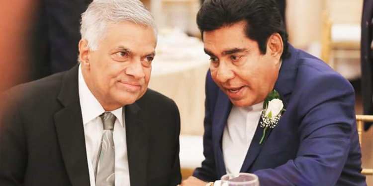 මර්වින් රනිල්ගෙන් වැඳලා ඉල්ලන දේ… (VIDEO)