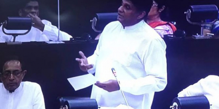 පාර්ලිමේන්තුවේ මෝටර් බයිසිකල් ප්‍රශ්නයක්  (VIDEO)