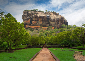 රාවණ රජු සීගිරියට හදපු කේන්දරේ