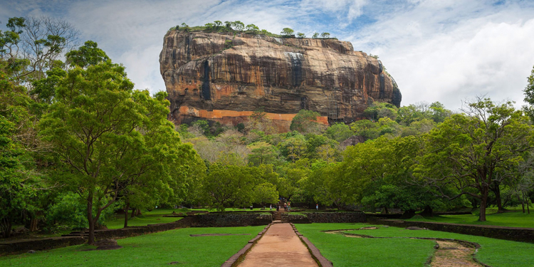 රාවණ රජු සීගිරියට හදපු කේන්දරේ