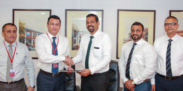 සිංගර්, SLIM සමගින් අත්වැල් බැඳ ගනියි