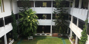 මන්ත්‍රීවරු මහබැංකු බිල්ඩිමේ පදිංචි වෙන්න හදයි