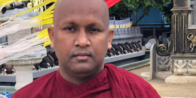 මැඩිල්ලේ හිමිගෙන් ආණ්ඩුවට ප්‍රබල ප්‍රහාරයක් (VIDEO)