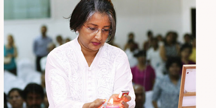 පාස්කු කොමිසමේදී රනිල්ගේ බිරිදගේ නමත් එළියට එයි