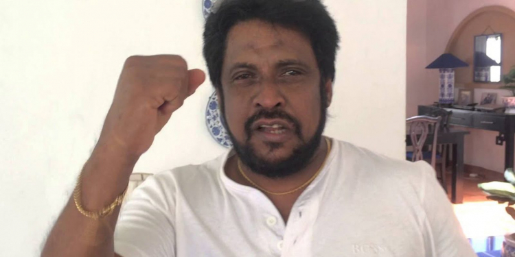 රටම හිනැස්සූ ටෙනිසන් අවසන් ගමන් යයි