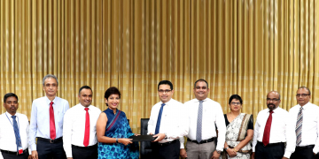 කොමර්ෂල් බැංකුව සහ  හේලීස් ඇග්‍රිකල්චර් වෙතින්  ගොවීන්ට සහයෝගය