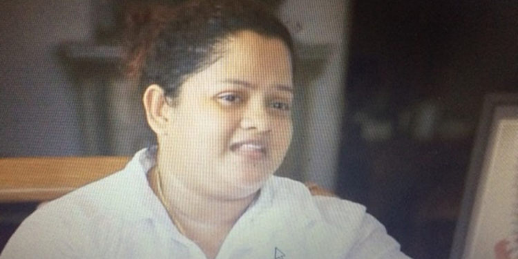 මධූෂ්ගේ බිරිය පළමු වරට රහස් හෙළිකිරීම අරඹයි: කුඩු-මිනීමැරුම්-දේපොළ-පාවාදීම් ගැන කතා කරයි (VIDEO)