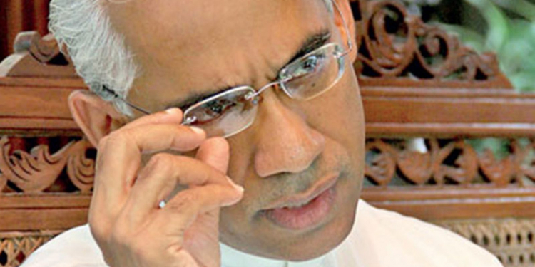 කාන්තාවන් වෙනුවෙන් ඉරාන් පාර්ලිමේන්තුවේ කළ වේගවත් කතාව… (VIDE0)