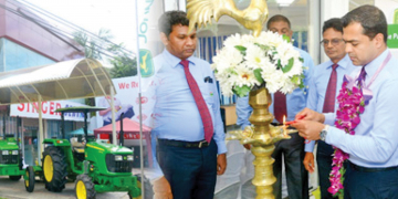 ජෝන් ඩියර් ප්‍රථම අංගසම්පූර්ණ  ප්‍රදර්ශනාගාරය පොළොන්නරුවට