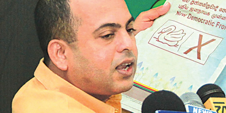 ආණ්ඩුවට 20ට තියෙන උනන්දුව ගම්පහ ලොක්ඩවුන් ජනතාව ගැන නෑ‍‍ (VIDEO)