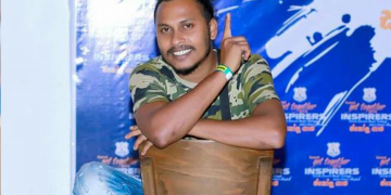 අද මම මෙතන ඉන්නෙ දමිත් අසංක හින්දා