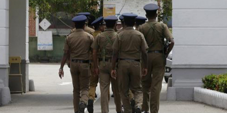 මිනුවන්ගොඩ පොලිසියටත් කොරෝනා එයි