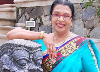ලස්සන හඬක් දෙවියො මට දුන්නෙ වාසනාවට