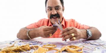 යස ඉසුරු ගෙනදෙන වජ්‍ර සීනුව