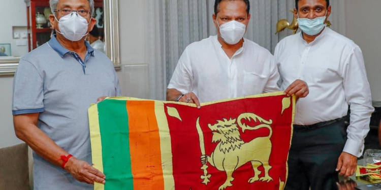 දයාසිරිගේ සිංහ කොඩියට හිටපු ආණ්ඩුකාරගේ විරෝධය