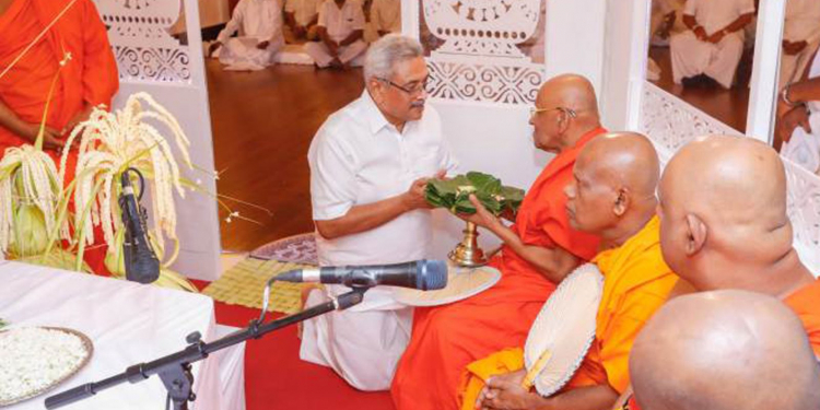 දින 21ක පිරිත් පිංකමක් නිදහස් චතුරශ්රයේ ඇරඹේ