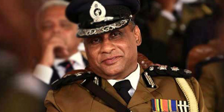පොලිස්පතිගේ ‘වැඩ බලන’ කෑල්ල ජනපති ගලවයි