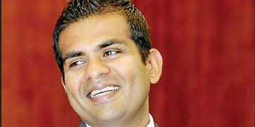 කොරෝනා අස්සේ ලෝකෙට ගිය ජමාල්ඩීන්ගේ හන්තානේ හෝටලය (VIDEO)