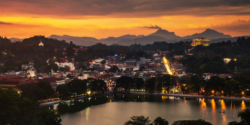 කන්ද උඩරට සැරිසරන ඇහැලේපොළ කුමාරිහාමිගේ අවතාරය
