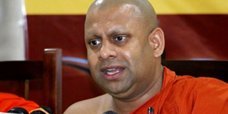 සිරුරු භූමදානය කරනවාද? ආණ්ඩුව භූමදාන වෙනවාද? මැදගොඩ හිමි ප්රශ්න කරයි