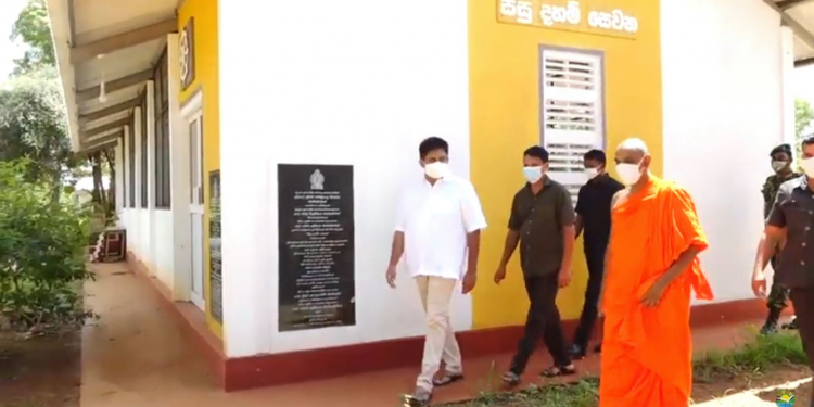 රටවිරුවන් අන්ත අසරණයි: දැන්වත් ඔවුන් දිහා බලන්න (VIDEO)
