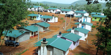 ලෝක ජනාවාස දිනයට  වැවිලිකරුවන්ගේ සංගමයෙන්  වතු කම්කරුවන්ට  නව නිවාස 39,150 ක්