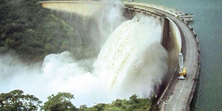 අදත් මහනුවර හෙල්ලෙයි: වික්ටෝරියා වේල්ලත් අවදානම්