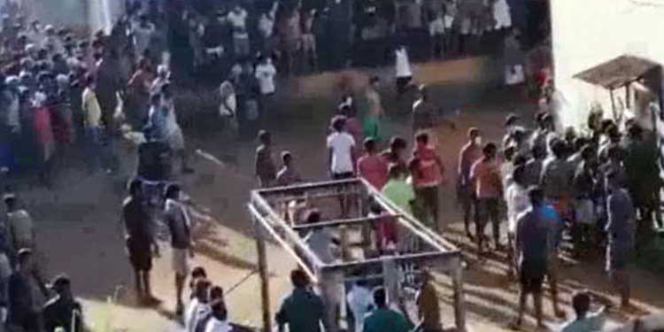 මහර ගැටුමේ වගකීම පොලිසිය පිට පැටවෙයි: ඉහළින්ම චෝදනාවක්