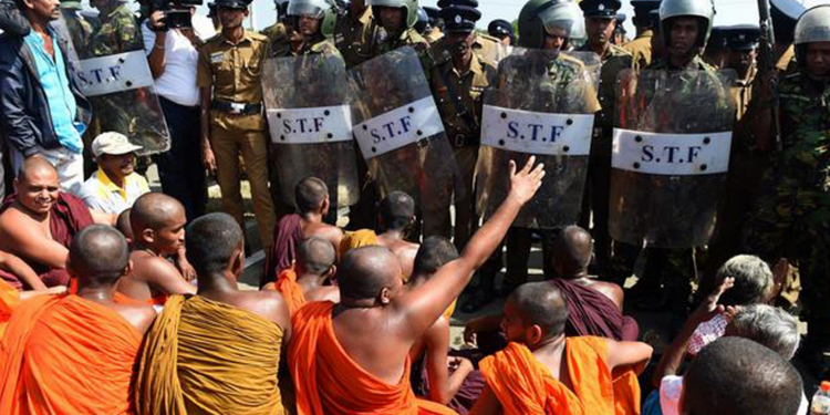 උද්ඝෝෂණ කරලා හමාරයි!
