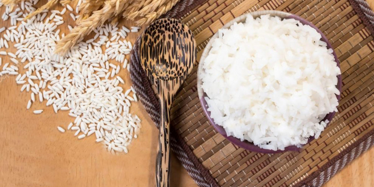 අත්තලා මුත්තලා රෝහලට නොයැවූ බත් හැන්දේ රහස