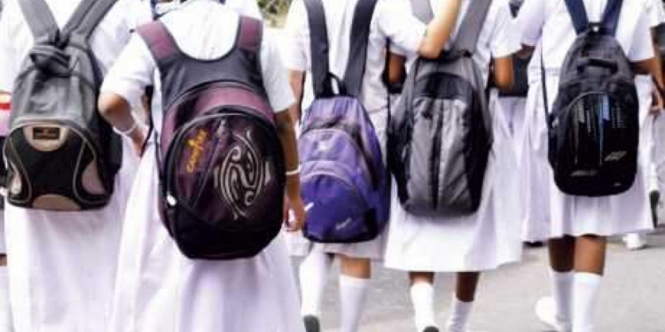 බස්නාහිර-වහපු පැති හැර රටේම පාසල් ජනවාරි 11 අරියි