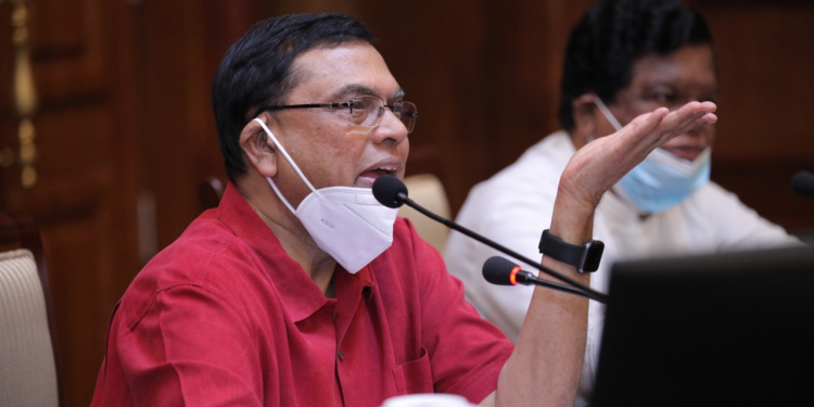 අරලියගහ මන්දිරය අරී: බැසිල් ඇවිත් යළි වැඩ පටන් ගනී