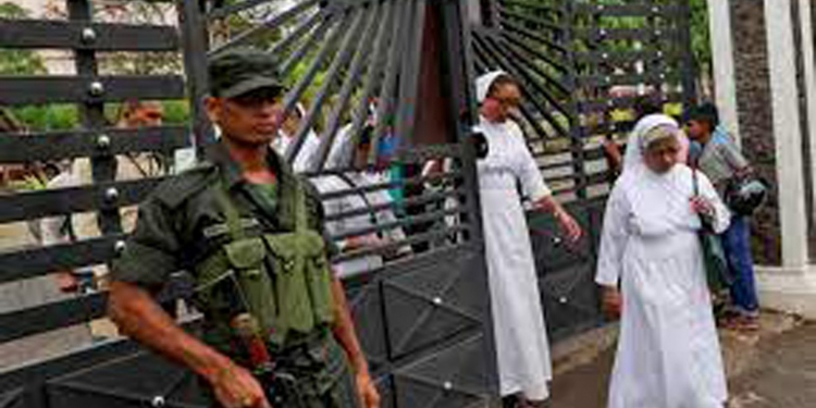 නත්තලට පැය කිහිපයක් තියා සියලුම පල්ලිවල ආරක්ෂාව දැඩි කරයි