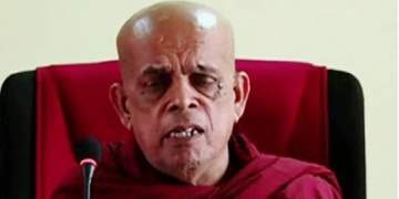 ‘අදානි’ කොම්පැනිය මහා භයානක එකක්: වරාය දීලා වැඩ වරද්දගන්න එපා -බෙංගමුවේ හිමි