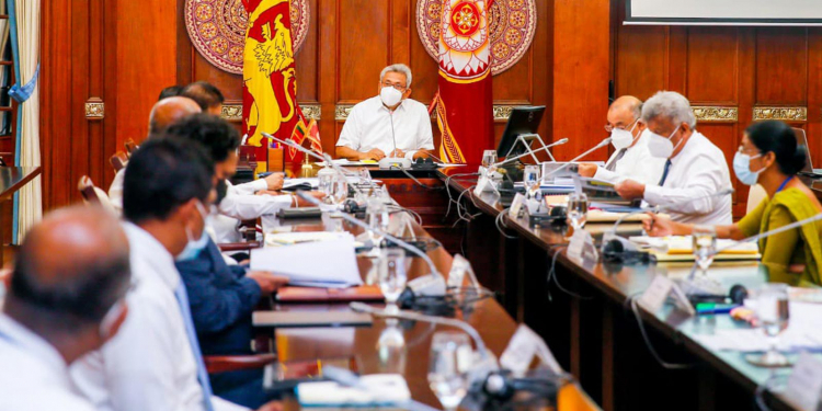 වරාය විකුණන්නෙත් නෑ: බදු දෙන්නෙත් නෑ – ජනපති වෘත්තීය සමිති නායකයන්ට සහතික වෙයි