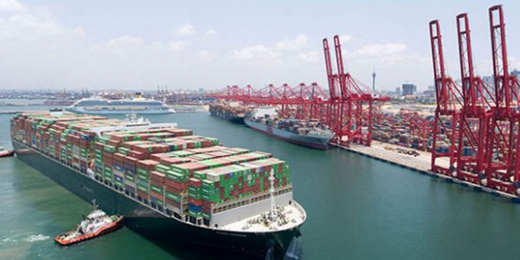අදානිලාට එරෙහිව වරාය වෘත්තීය සමිති වැඩ අරඹයි