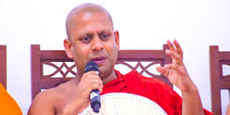 ඩොලර් කාක්කො ජනපතිව වටලලා: ආයෝජනයටවත් වරාය ඉන්දියාවට දෙන්න බෑ- මැදගොඩ හිමි (VIDEO)