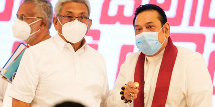 ගම සමග පිළිසඳරේදී රජයේ සේවකයන් වෙනුවෙන් මහින්ද යළි පෙරට එයි
