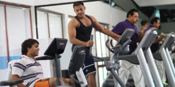 උදේ පාන්දරම මහින්ද ගැන ගිය විශාල බොරුවකින් සමාජ මාධ්‍ය ගිනි ගනී