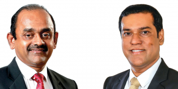 දේශය බලගන්වමින් මහජන බැංකුව ඉදිරියටම