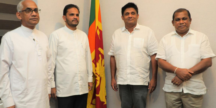 එජාපයේ 2ක් අරන් සජිත් අලුත් අවුරුද්දේ වැඩ අල්ලයි
