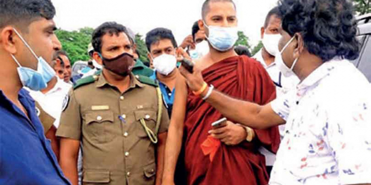 විමලවීර මට්ටු කරන්න ගිය වනජීවී නිලධාරියාට තට්ටු වෙයි