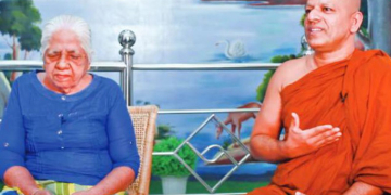 කිරි සුව‌‌ඳට එතී දැනුණු ආදරේ… මැකී නොයයි දැරුවත් බුදු චීවරේ…