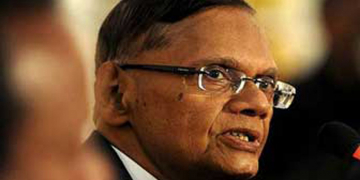 පියල්ගේ ළගින්ම සිටි ජී.එල්. කොරන්ටයින්
