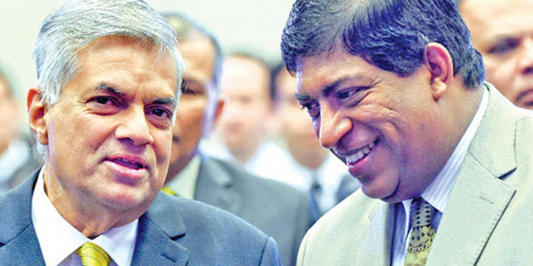 රනිල් නායකත්වයෙන් යන්න ඕනෑ කියා මා කීවේ නෑ: රවිගෙන් විශේෂ නිවේදනයක්