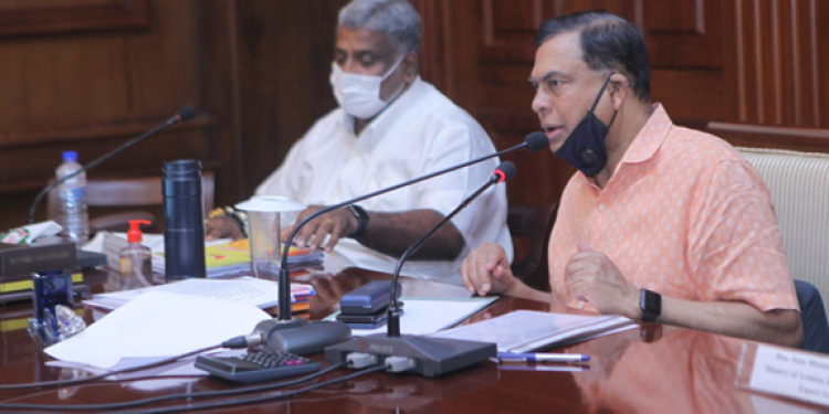 බැසිල්ගෙන් ඩොලර් බිලියනයක ඉලක්කයක් (PHOTOS)